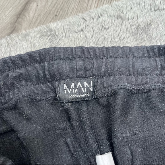Boohoo Man cargo tracksuit bottoms size XL - Picture 3 of 4